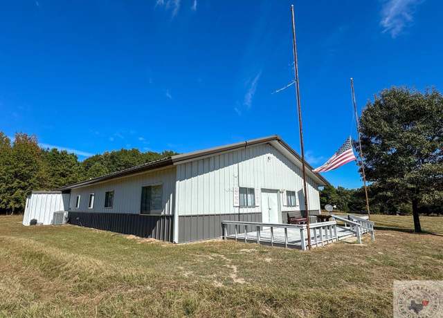 Property at 651 N Texas Highway 8, Linden, TX 75563, 1 bed, 1.5 baths