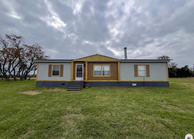 Property at 935 Cr 4320, Avery, TX 75554, 3 beds, 2 baths