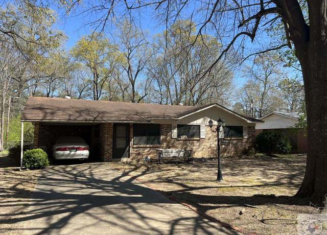 Property at 3514 Forestwood St, Texarkana, AR 71854, 3 beds, 1.5 baths