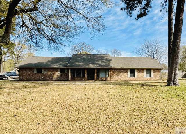 Property at 4604 Suzanne Dr, Texarkana, TX 75503, 3 beds, 3.5 baths
