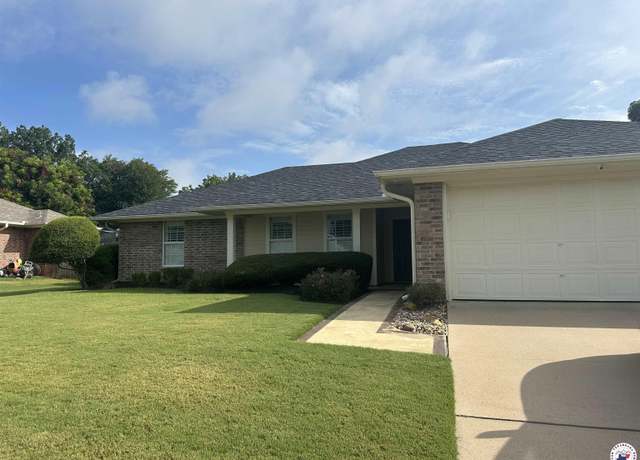 Property at 607 Harris Dr, Nash, TX 75569, 3 beds, 2 baths