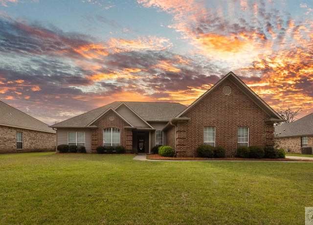 Property at 137 Corley Cir, Wake Village, TX 75501, 4 beds, 2 baths