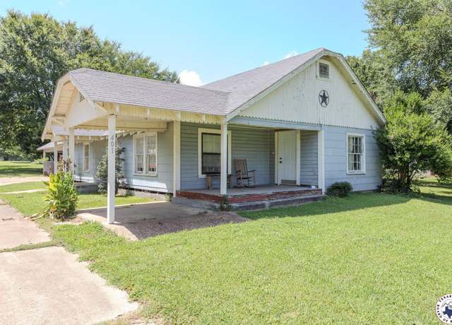 Property at 401 Lamar St, Maud, TX 75567, 3 beds, 1 bath
