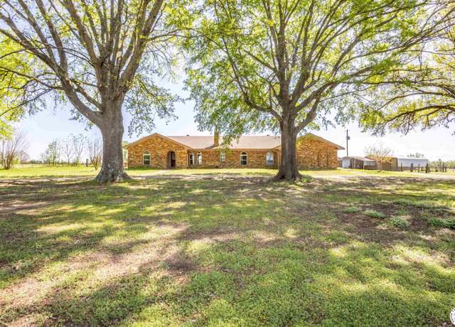 Property at 8696 Fm 1840, Dekalb, TX 75559, 3 beds, 2.5 baths