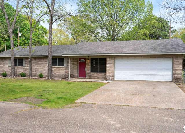 Property at 4 Stevens Cir, Hooks, TX 75561, 3 beds, 1.5 baths