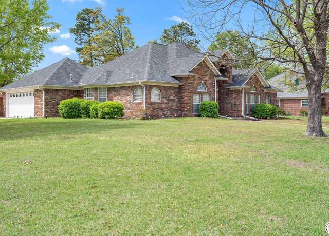 Property at 6101 Summerwood Ln, Texarkana, AR 71854, 3 beds, 2 baths