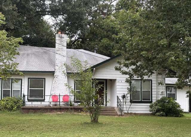 Property at 413 Church St, Dekalb, TX 75559, 3 beds, 2.5 baths