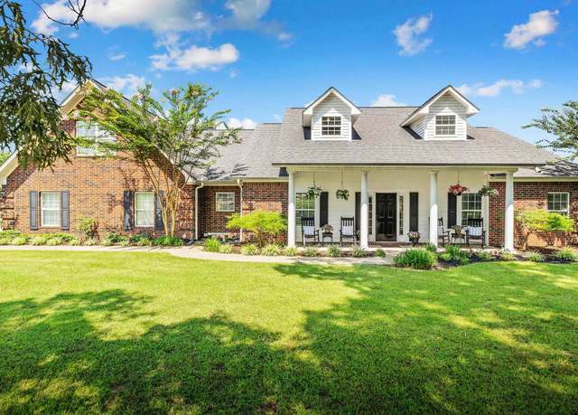 Property at 5020 N Fm 2148, Texarkana, TX 75503, 5 beds, 3 baths