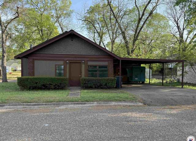 Property at 620 E 27th St, Texarkana, AR 71854, 2 beds, 1 bath
