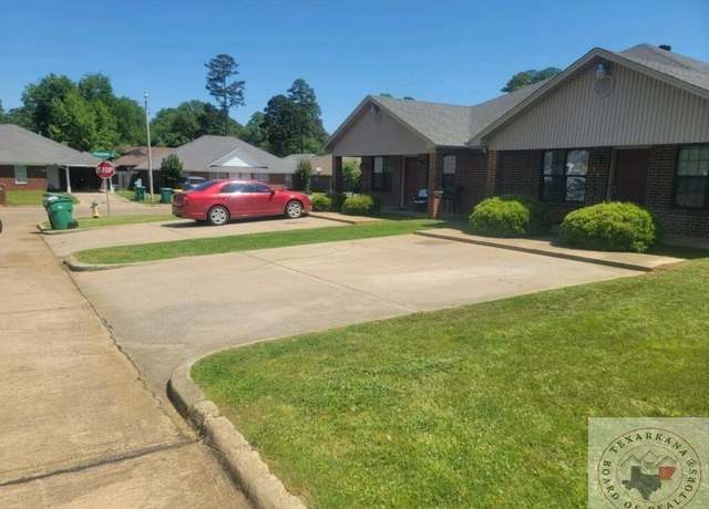 Property at 214-216 Apache Trl, Texarkana, TX 75501, 6 beds, 2 baths
