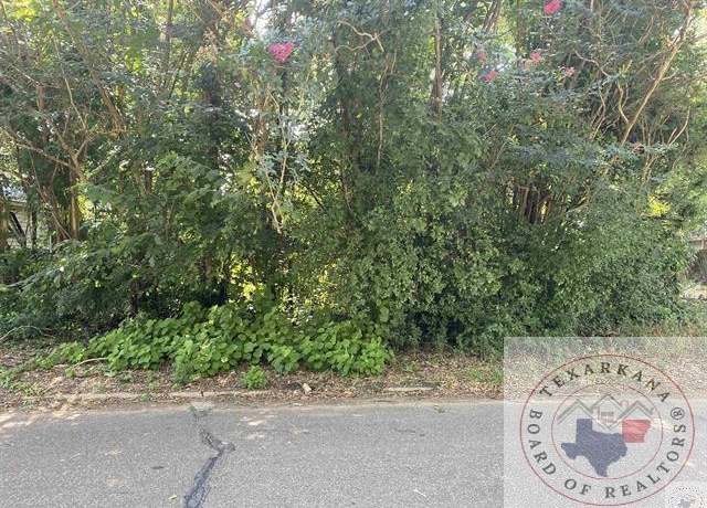 Property at 321 Reading St, Texarkana, TX 75501