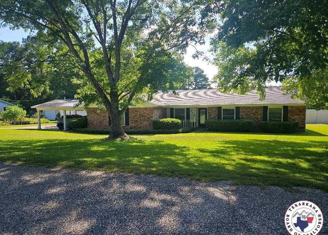 Property at 213 Tejas Trl, Atlanta, TX 75551, 3 beds, 2 baths