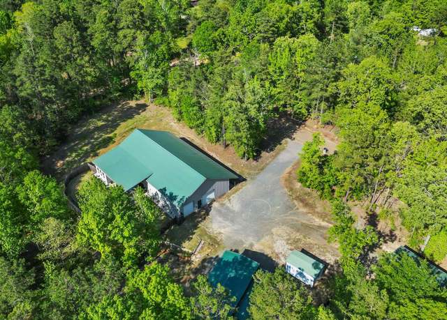 Property at 29 Lindsey Ln, Texarkana, AR 71854, 3 beds, 2.5 baths