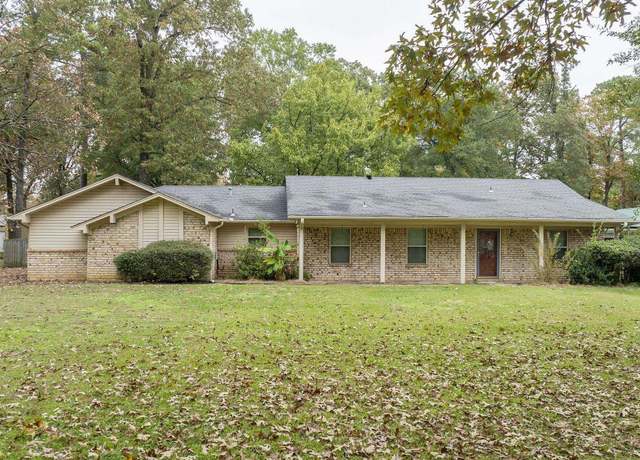 Property at 5806 Forest Grove Rd, Texarkana, TX 75503, 3 beds, 2 baths