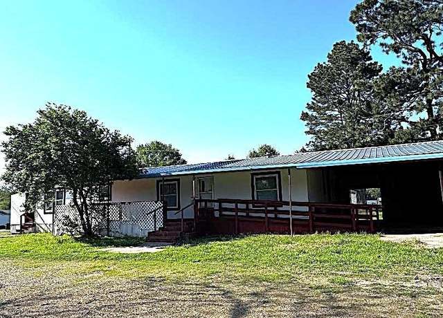 Property at 858 Leary Rd, Texarkana, TX 75503, 3 beds, 2 baths