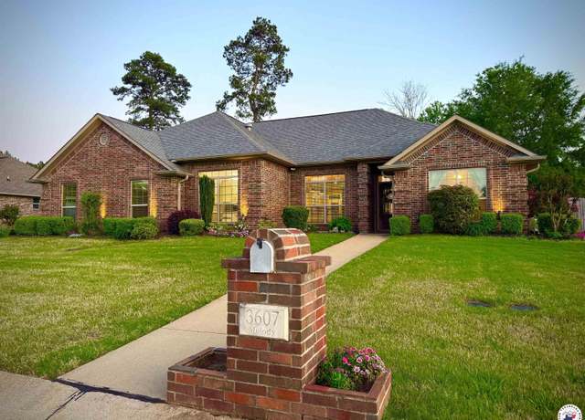 Property at 3607 Melody Ln, Texarkana, TX 75503, 4 beds, 2 baths