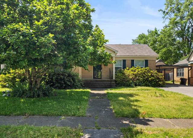 Property at 2307 Pecan St, Texarkana, AR 71854, 3 beds, 2 baths