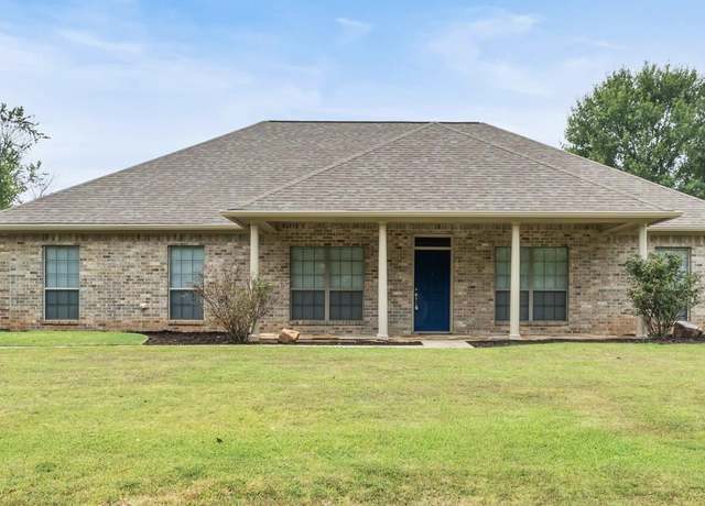 Property at 7219 N Richland Dr, Texarkana, TX 75503, 4 beds, 2 baths