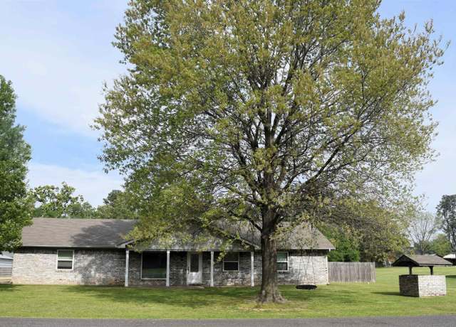 Property at 6 Big Oak Ln, Texarkana, TX 75503, 3 beds, 2 baths