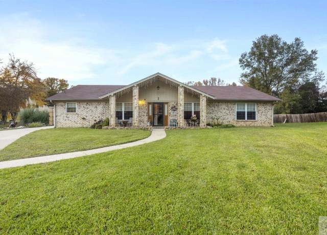 Property at 3 Telka Pl, Texarkana, TX 75501, 3 beds, 2 baths