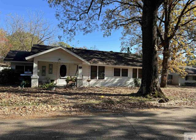 Property at 3718 Olive St, Texarkana, TX 75503, 2 beds, 1 bath