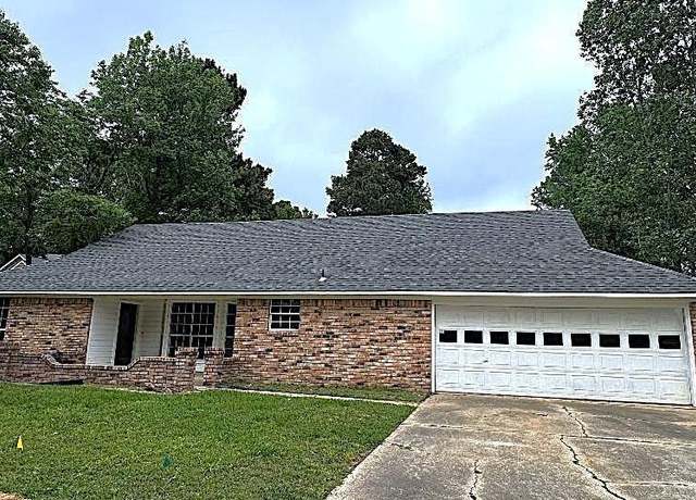 Property at 5917 Sidney Dr, Texarkana, TX 75503, 3 beds, 2 baths