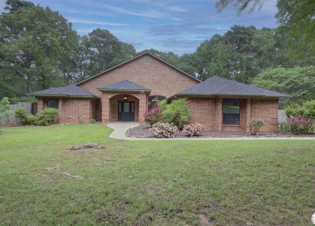 Property at 25 Dunham Dr, Texarkana, TX 75503, 4 beds, 3 baths