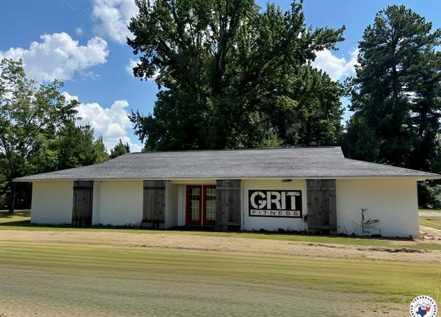 Property at 1806 E 50th St, Texarkana, AR 71854, 2 beds, 2 baths
