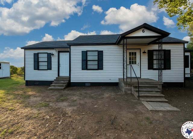 Property at 6 Reed Cir, Hooks, TX 75561, 4 beds, 1 bath