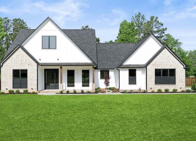 Property at 8405 Mandarin Cv, Texarkana, TX 75503, 4 beds, 3 baths