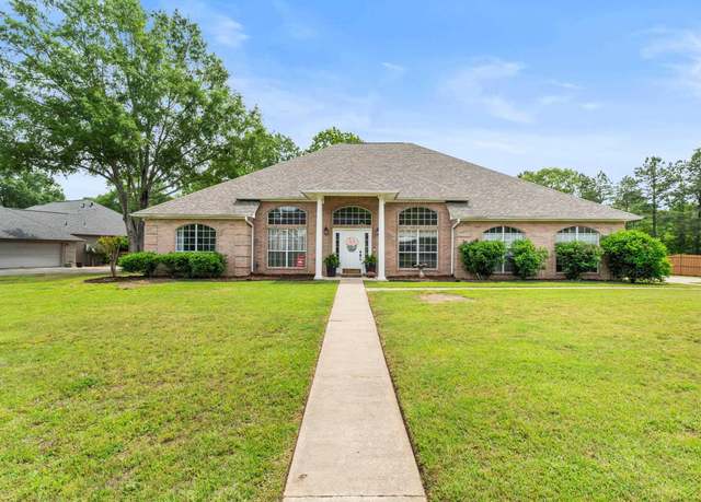 Property at 6904 Cherrybark Cir, Texarkana, AR 71854, 4 beds, 2.5 baths