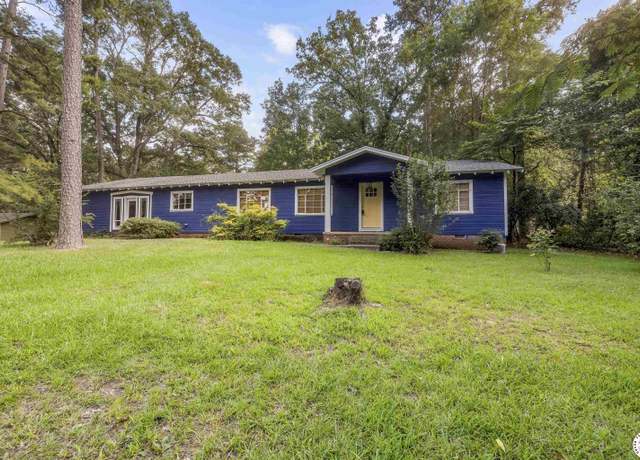 Property at 6008 E 9th St, Texarkana, AR 71854, 4 beds, 2 baths