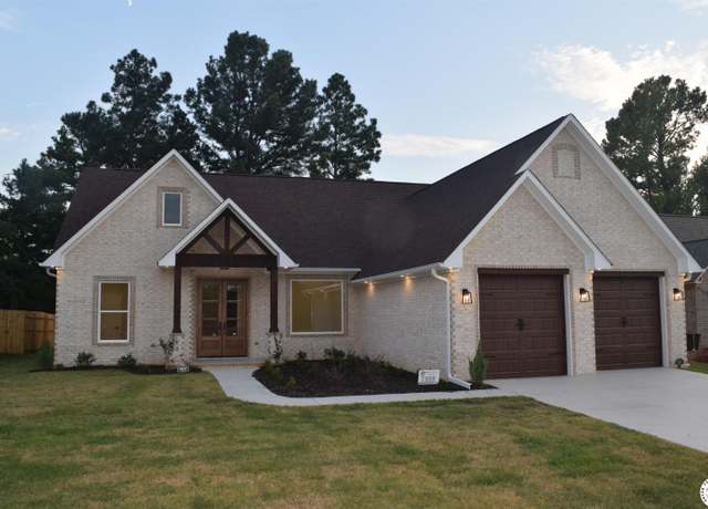 Property at 5617 Deaton Pl, Texarkana, TX 75503, 3 beds, 2 baths