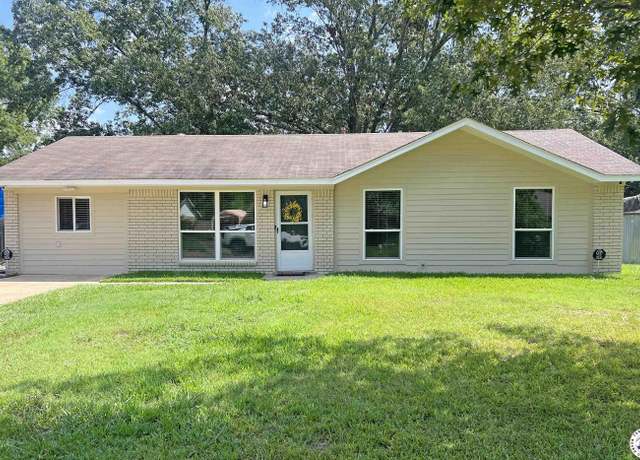 Property at 4702 Lawndale Dr, Texarkana, AR 71854, 4 beds, 1.5 baths