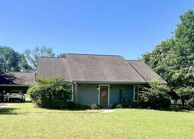 Property at 409 Hickory St, Queen City, TX 75572, 2 beds, 2 baths