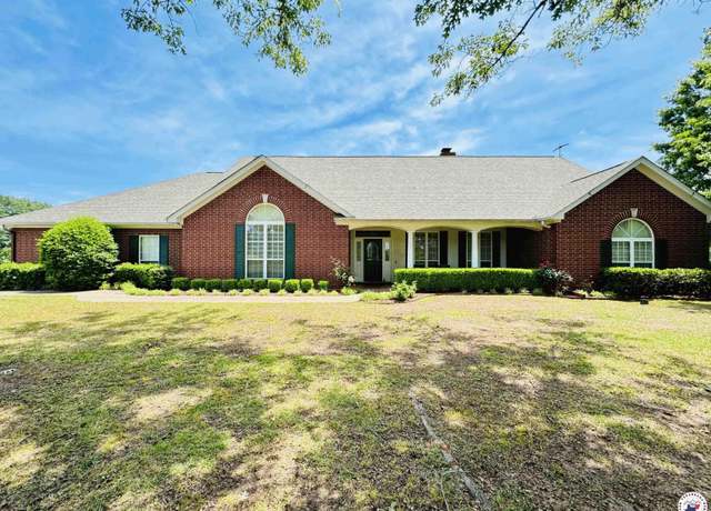 Property at 80 Tommy Hines Ln, Texarkana, TX 75501, 4 beds, 3.5 baths