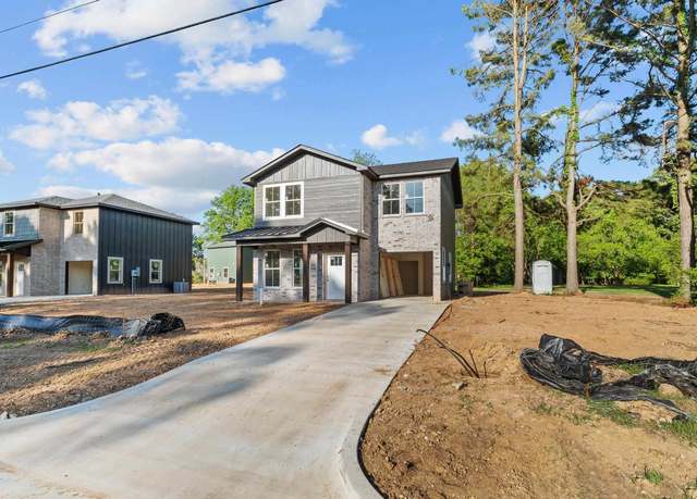 Property at 5808 Cooks Ln, Texarkana, TX 75503, 3 beds, 2.5 baths