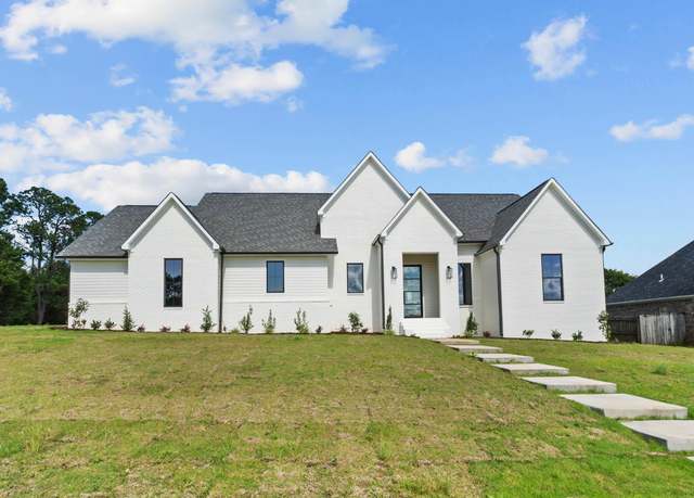 Property at 7312 Shadow Brooke, Texarkana, TX 75503, 4 beds, 3 baths