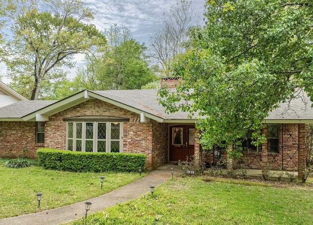 Property at 3309 Wood St, Texarkana, TX 75503, 4 beds, 2.5 baths