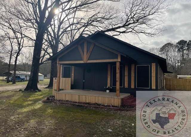 Property at 1106 S Louise St, Atlanta, TX 75551, 3 beds, 1 bath