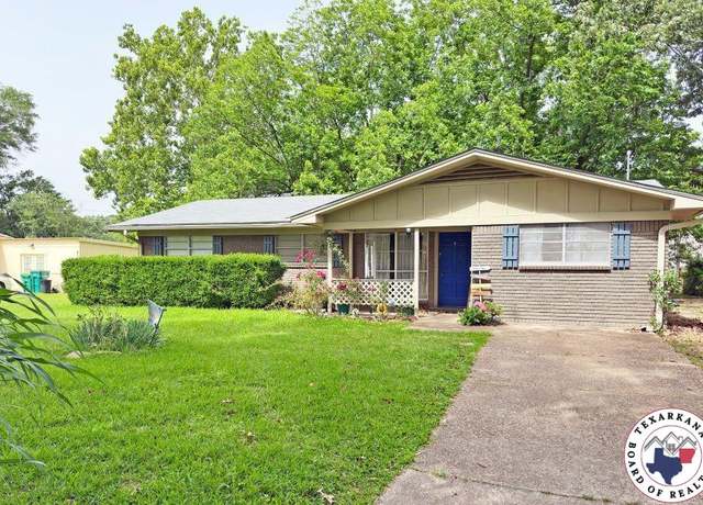 Property at 5 Sidney Dr, Texarkana, TX 75503, 3 beds, 2 baths