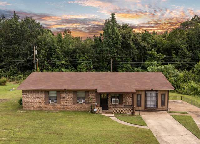 Property at 203 Pleasant Vly, Texarkana, AR 71854, 3 beds, 1 bath