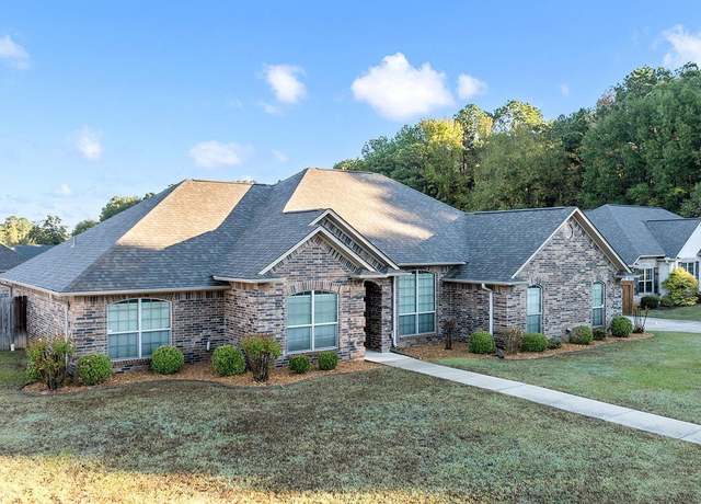 Property at 3604 Melody Ln, Texarkana, TX 75503, 4 beds, 2 baths