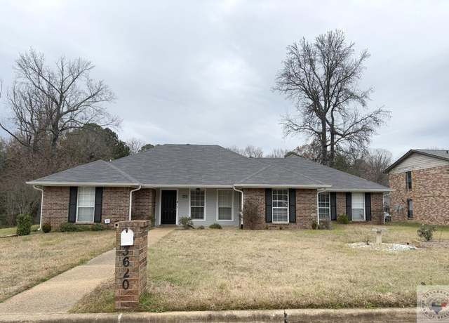 Property at 3620 Skyline Blvd, Texarkana, TX 75503, 4 beds, 3 baths