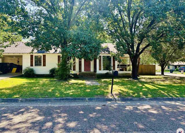 Property at 2802 Grand Ave, Texarkana, AR 71854, 2 beds, 1 bath