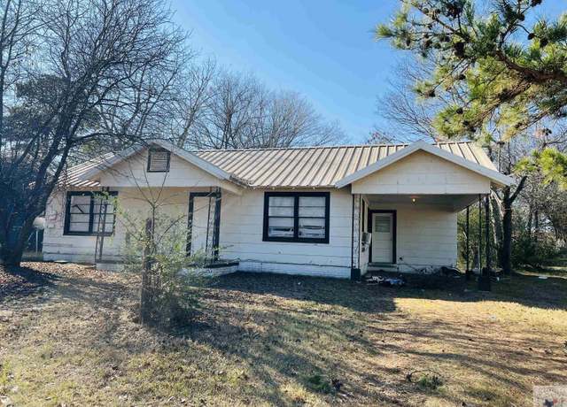 Property at 519 Artesian St, Texarkana, AR 71854, 2 beds, 1 bath
