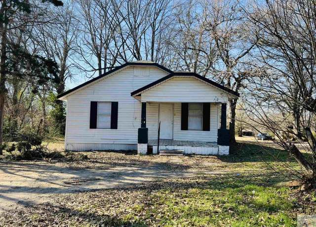 Property at 601 Fairview St, Texarkana, AR 71854, 2 beds, 1 bath