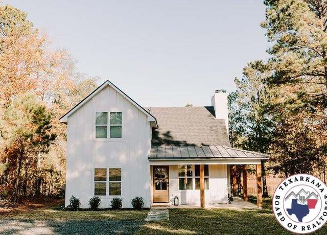 Property at 2441 Miller County 77, Doddridge, AR 71834, 2 beds, 1.5 baths