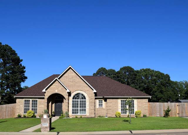 Property at 4802 David Dr, Texarkana, TX 75503, 3 beds, 2 baths
