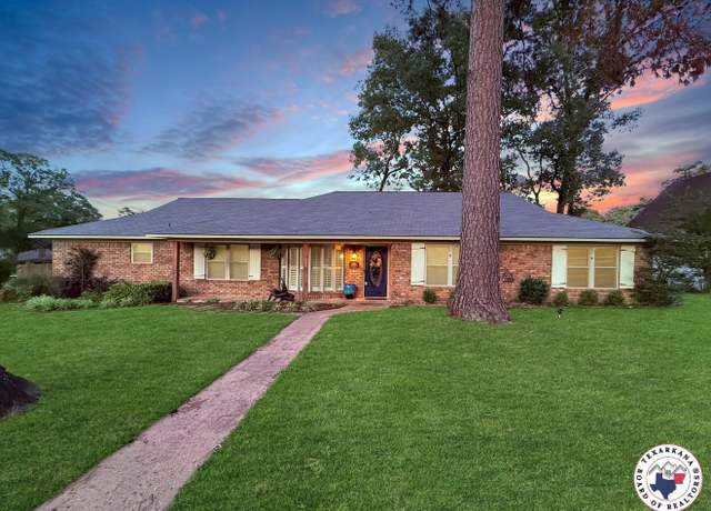 Property at 6010 Shadyside Ln, Texarkana, TX 75503, 3 beds, 2 baths